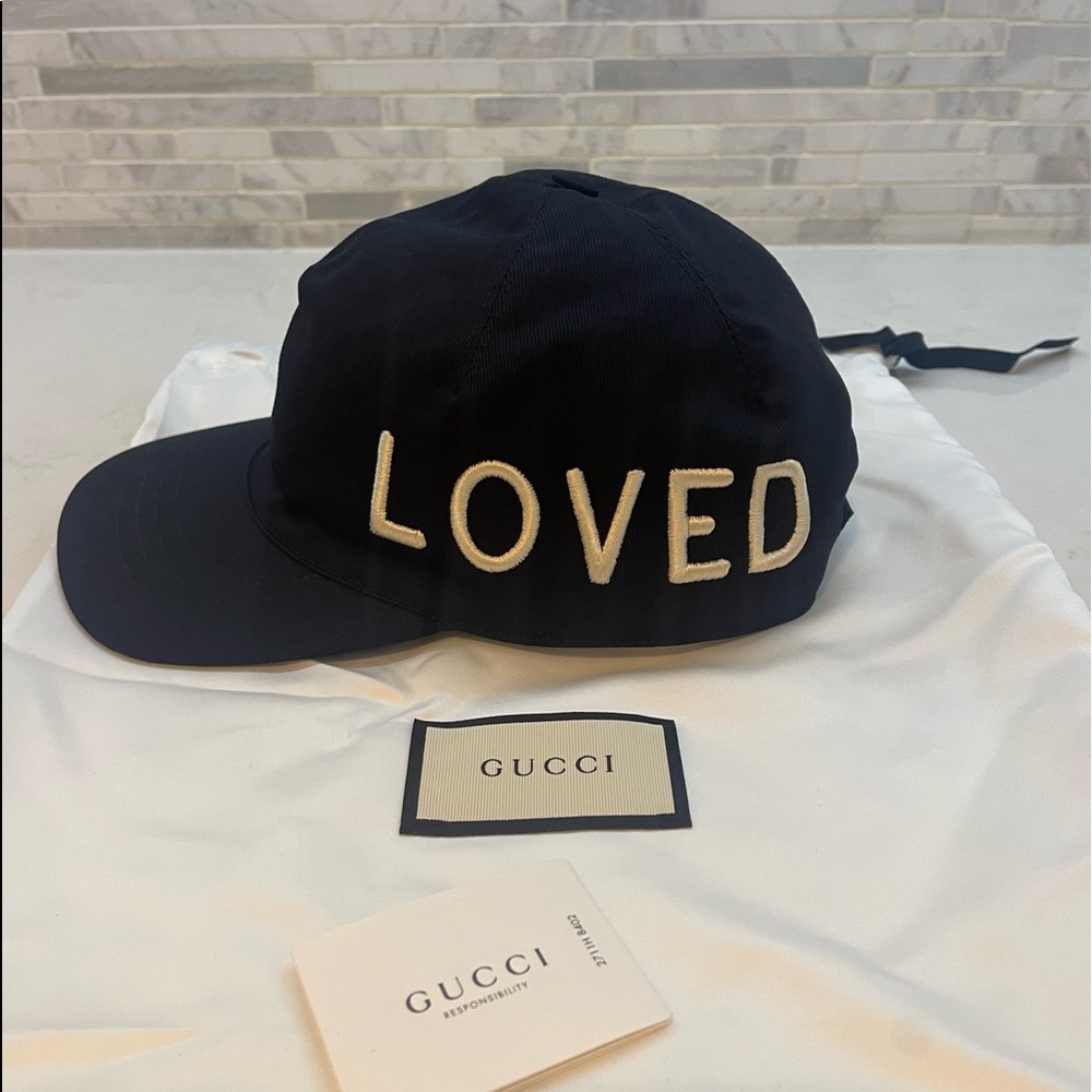 Gucci Unisex Black Canvas Baseball Hat with "Loved" Embroidery Size L - Picture 2 of 8